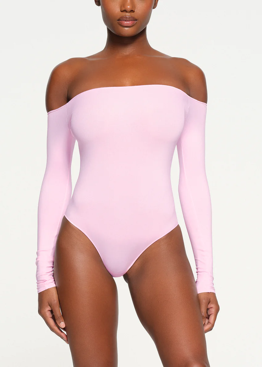 ESSENTIAL OFF THE SHOULDER BODYSUIT